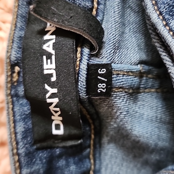 DKNY Skinny Jeans - Picture 6 of 7